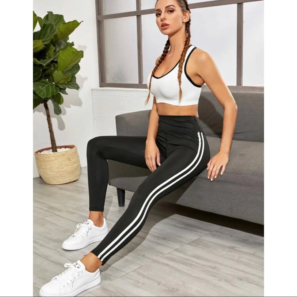 SHEIN legging bundle - Picture 3 of 9